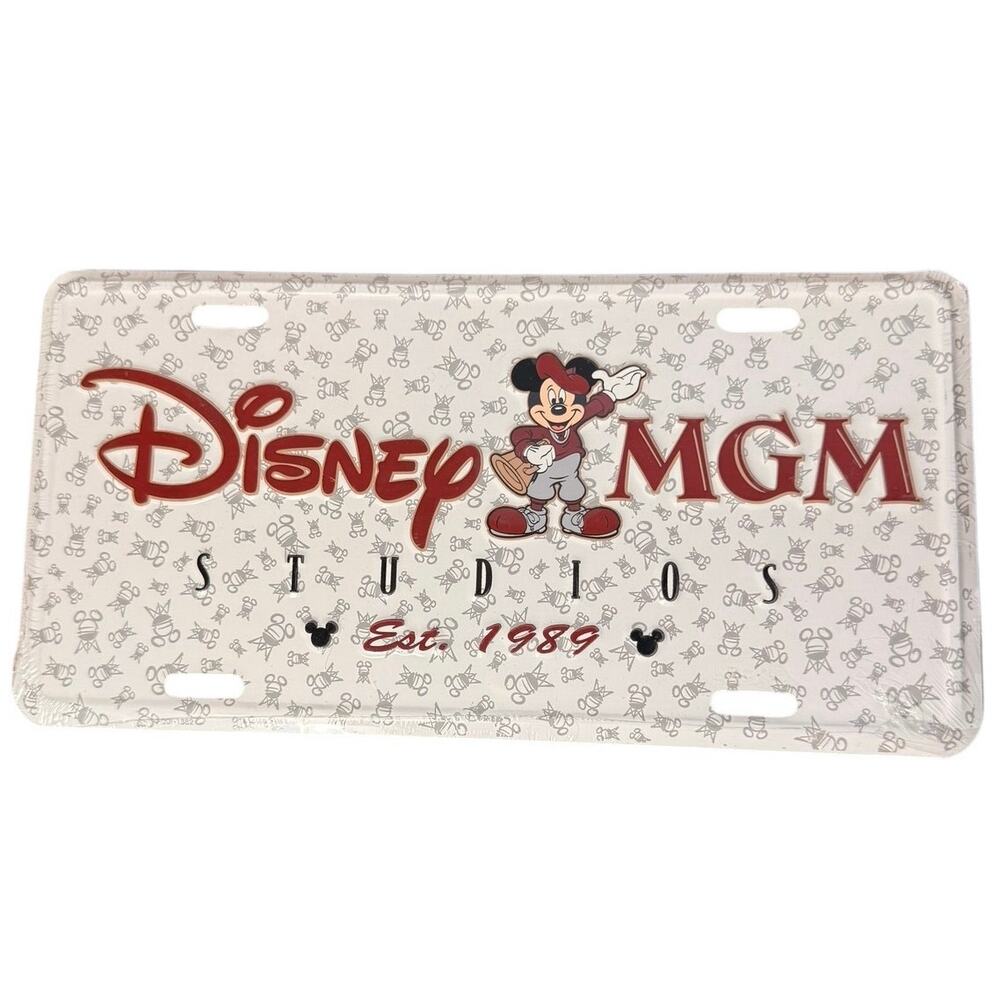 VTG Disney World MGM Studios Est 1989 Director Mickey Metal License Plate NEW